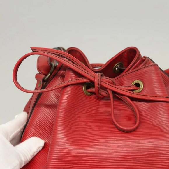 LOUIS VUITTON Epi Petit Noe Shoulder Bag Red M44107 LV Auth 127112 - Picture 9 of 16